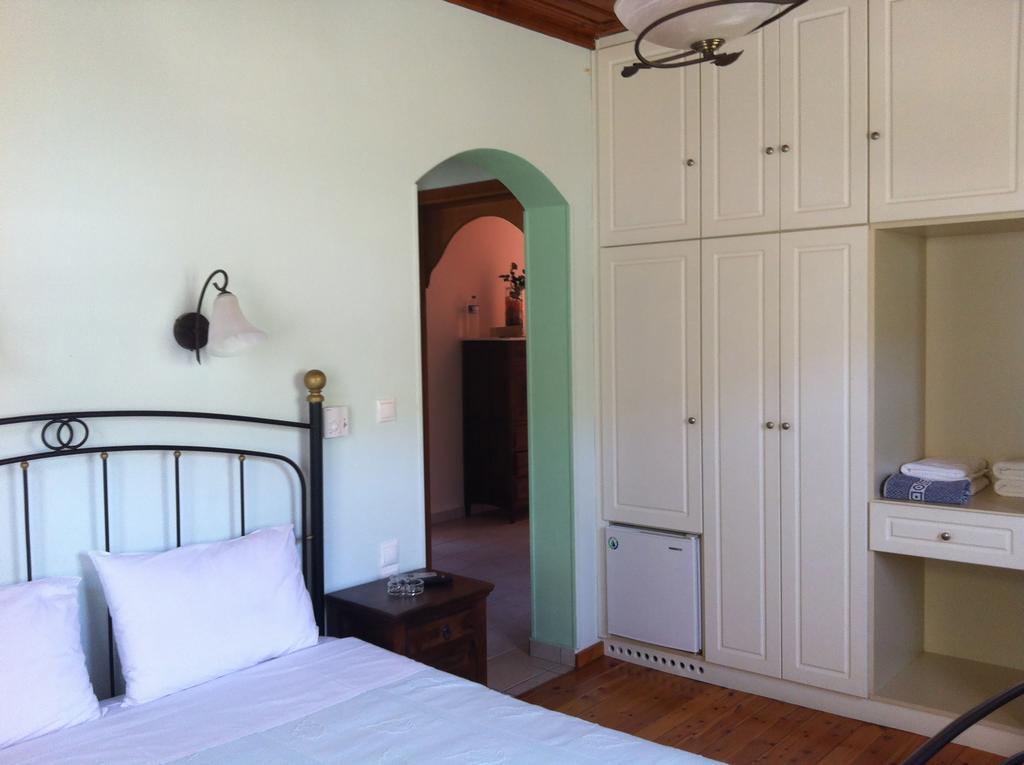 Guesthouse Kolenti Портарія Екстер'єр фото